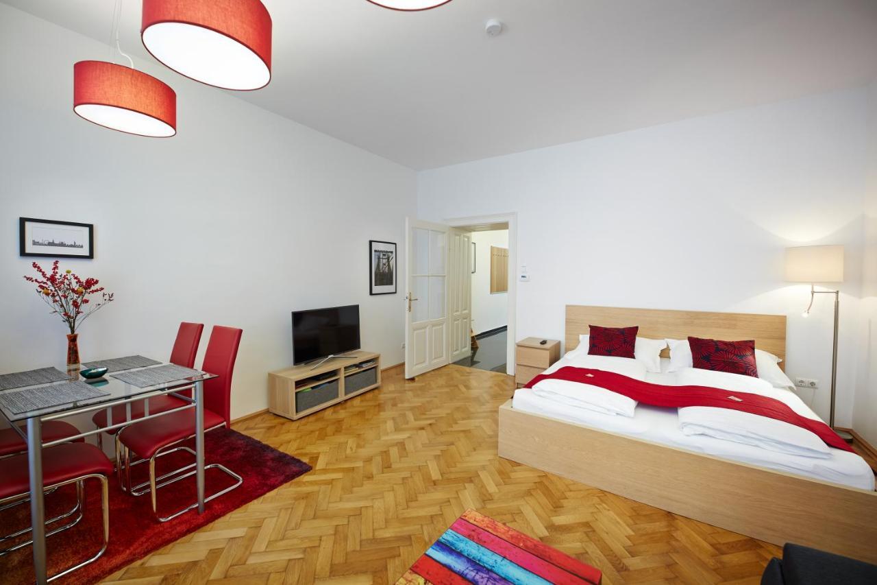 Stadthalle - Familycityapartment Wenen Buitenkant foto